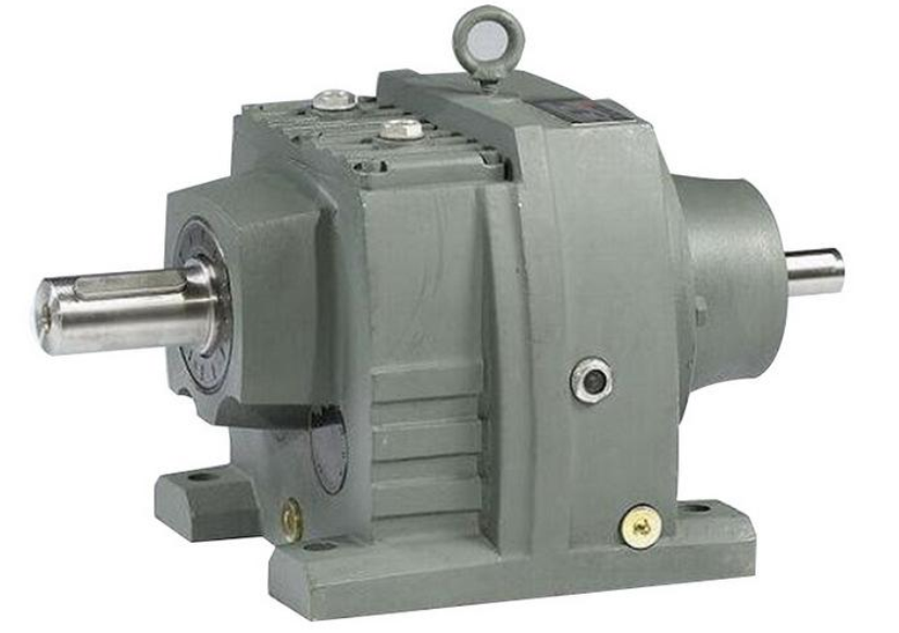 Reducer for chain-plate feeder